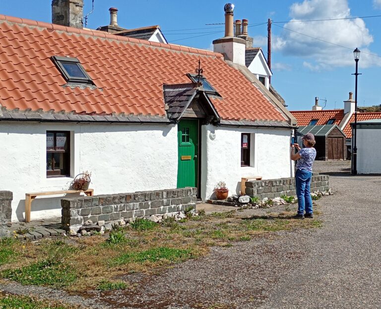 Visit to Cullen Heritage Centre and guided walk to the Seatown